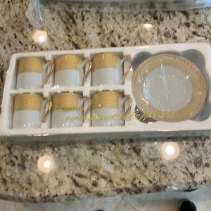 24 ct gold plated. Porcelain coffee set.